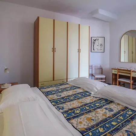 One-bedroom In Santangelo Dischia